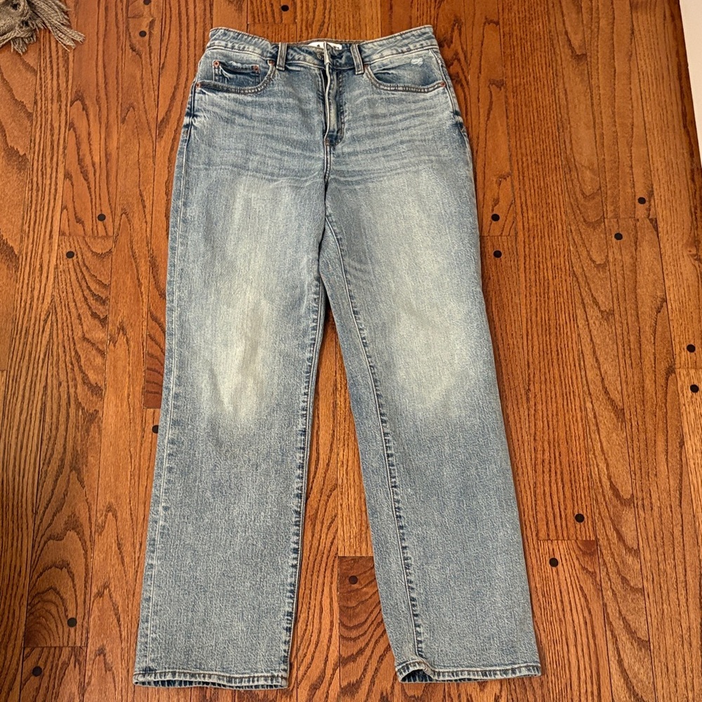 DAZE DENIM Women's Straight Leg Jeans in Light Blue